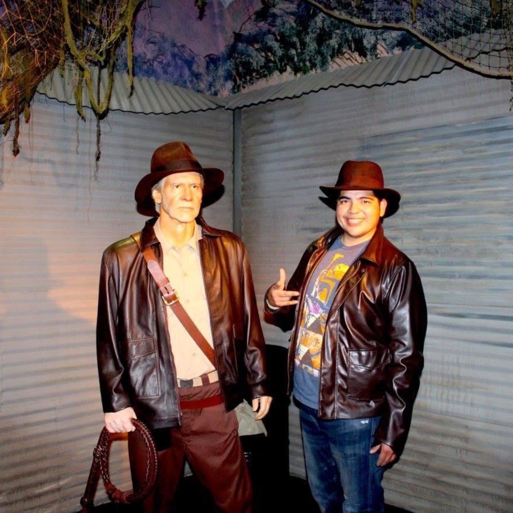 Meet your Posher, Elvis